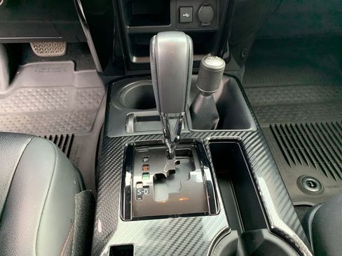 Used 2021 Toyota 4Runner Venture w/ Moonroof Package image 21