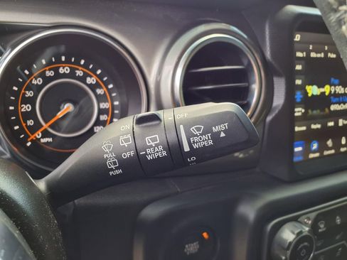 Certified 2023 Jeep Wrangler Unlimited Sahara w/ LED Lighting Group AWD/4WD image 25