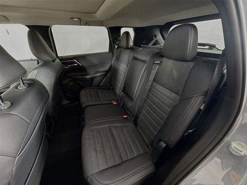 New 2026 Mitsubishi Outlander SE FWD image 22