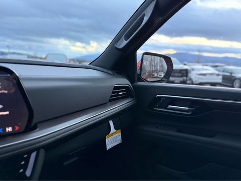 New 2026 Chevrolet Suburban Premier w/ Sun And Tow Package image 29