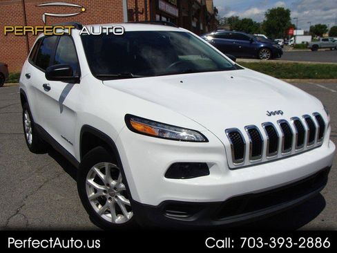 Used 2017 Jeep Cherokee Sport FWD image 1