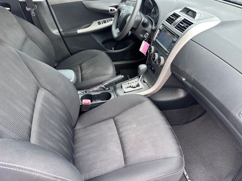 Used 2013 Toyota Corolla S FWD image 9