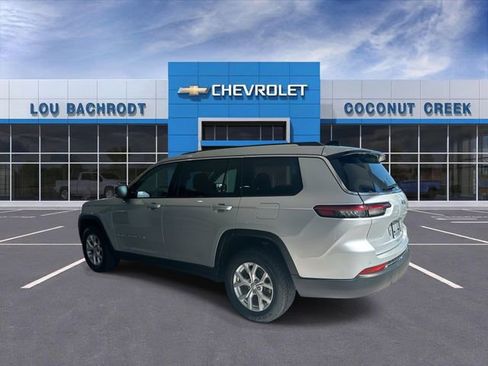 Used 2023 Jeep Grand Cherokee L Limited RWD image 6