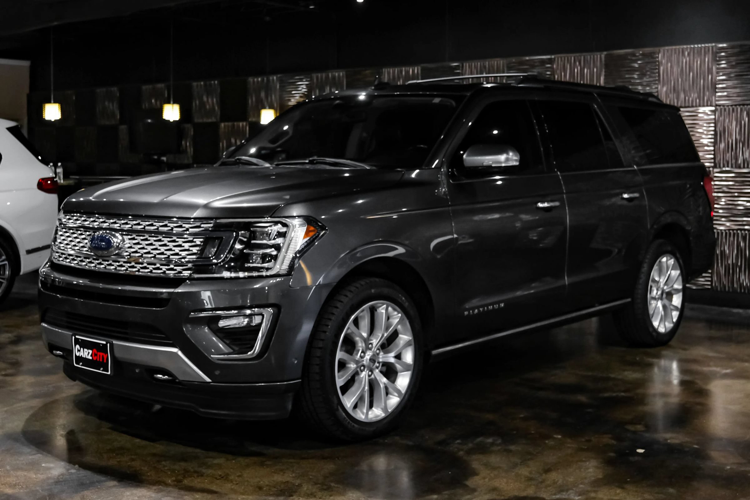 Used 2019 Ford Expedition Max Platinum AWD/4WD image 7