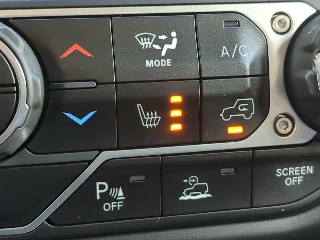Used 2021 Jeep Gladiator Rubicon AWD/4WD image 27
