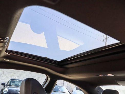 Used 2025 BMW 230i Coupe w/ Premium Package RWD image 28