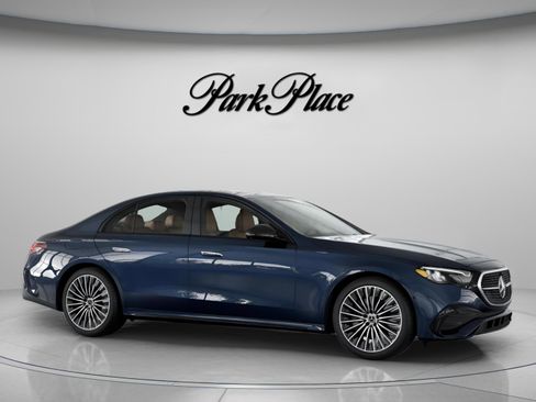 New 2026 Mercedes-Benz E 450 4MATIC Sedan image 27