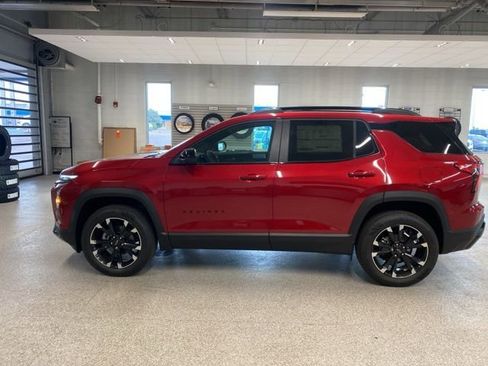 New 2026 Chevrolet Equinox RS w/ Convenience Package III AWD/4WD image 10