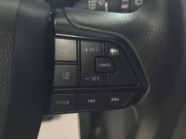 Used 2024 Toyota Sienna LE FWD image 16