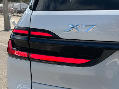 New 2026 BMW X7 xDrive40i w/ M Sport Package image 10