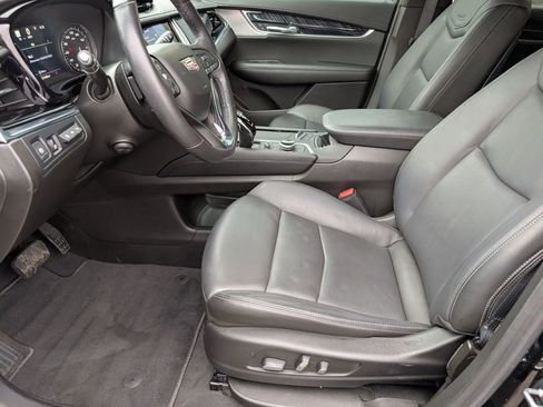 Used 2023 Cadillac XT6 Premium Luxury w/ Technology Package image 22