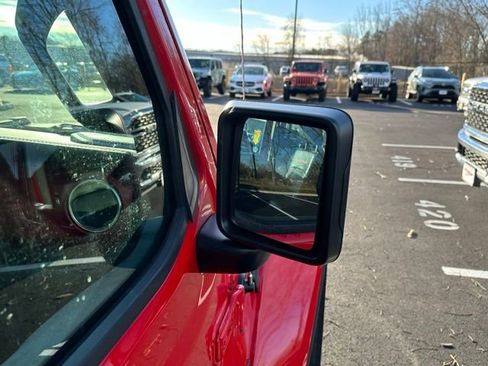 Used 2021 Jeep Wrangler Unlimited Rubicon image 14