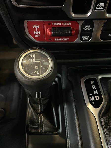 Used 2020 Jeep Gladiator Rubicon AWD/4WD image 15