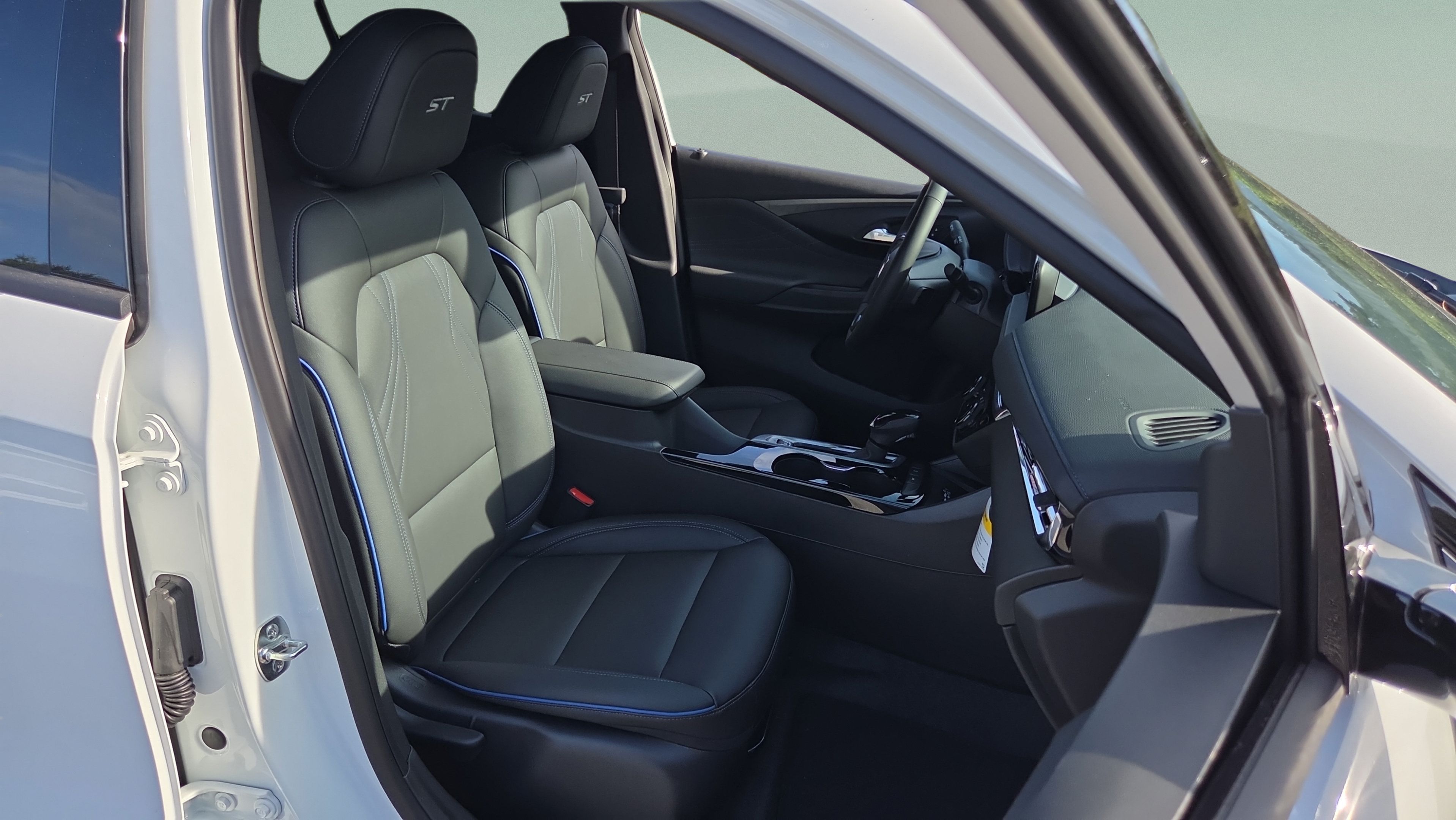 New 2026 Buick Envista Sport Touring w/ Convenience I Package FWD image 15