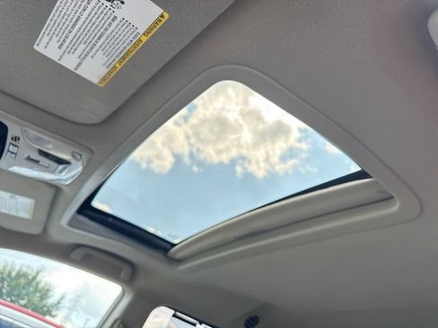 Used 2012 Toyota Sienna XLE AWD/4WD image 12