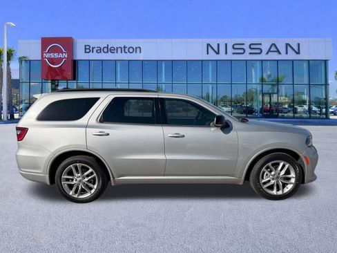 Used 2024 Dodge Durango GT image 3