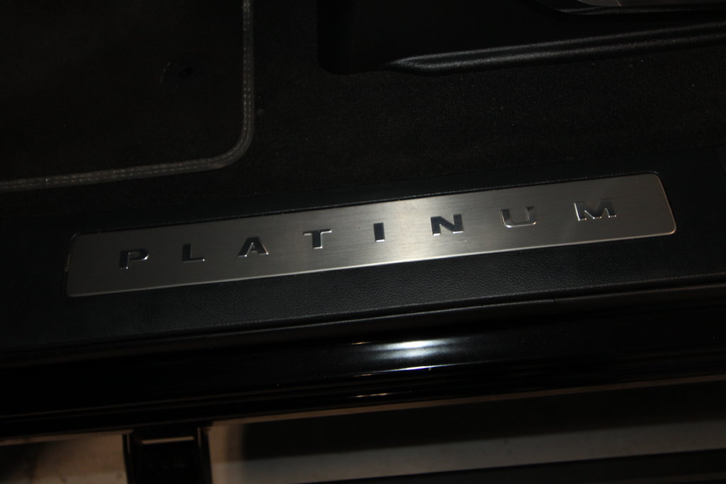 Used 2025 Ford F250 Platinum AWD/4WD image 7