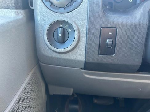 Used 2013 Ford E-250 and Econoline 250 w/ PWR Group image 22