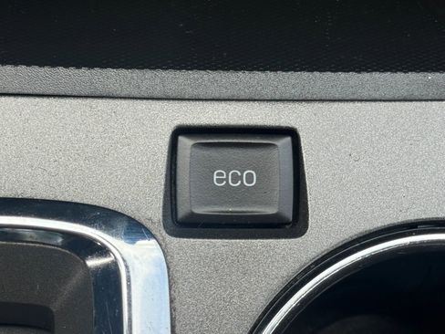Used 2015 Chevrolet Equinox LT w/ Driver Convenience Package FWD image 18