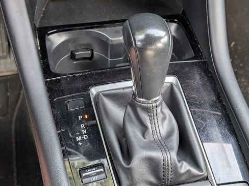 Used 2025 MAZDA MAZDA3 s FWD image 21