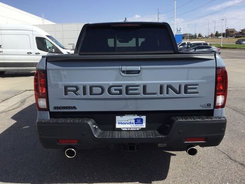 New 2026 Honda Ridgeline Black Edition image 5
