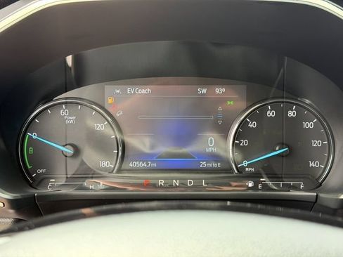 Used 2022 Ford Escape SE w/ SE Sport Appearance Package AWD/4WD image 37