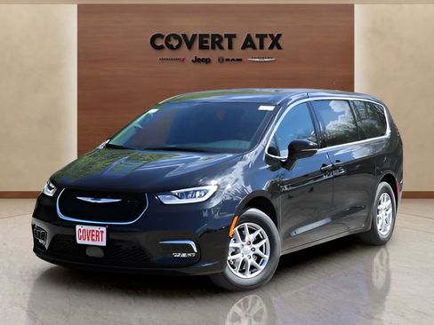 New 2026 Chrysler Pacifica Select FWD image 1