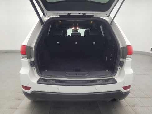 Used 2018 Jeep Grand Cherokee Laredo RWD image 29