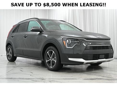 New 2025 Kia Niro EX w/ EX Cold Weather Package image 2