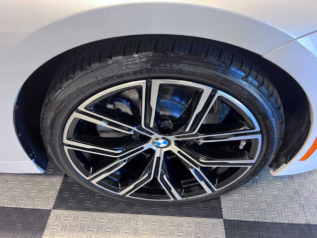 Used 2024 BMW 230i Coupe w/ Convenience Package RWD image 9