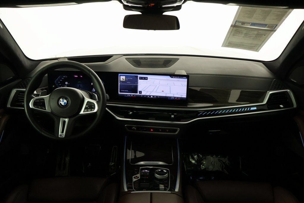 Certified 2024 BMW X7 M60i w/ Executive Package AWD/4WD image 8