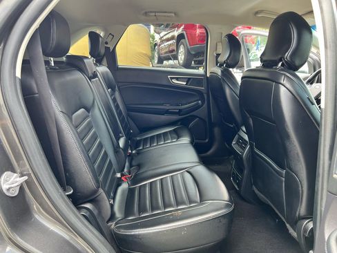 Used 2019 Ford Edge SEL w/ Equipment Group 201A FWD image 14