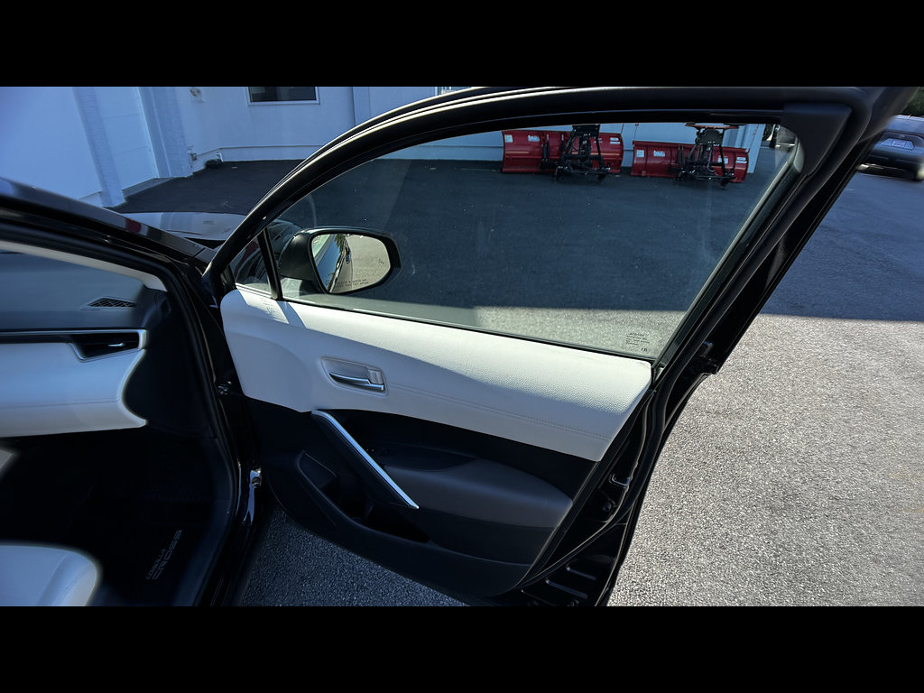 Certified 2024 Toyota Corolla Cross XLE w/ Convenience Package AWD/4WD image 27