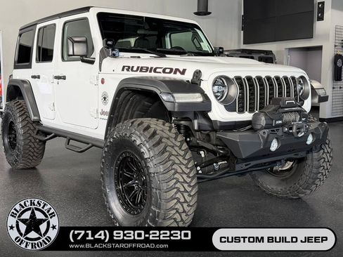 Used 2025 Jeep Wrangler Unlimited Rubicon AWD/4WD image 2