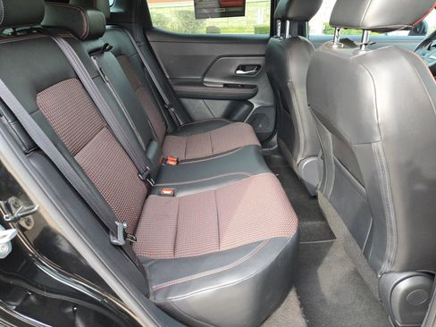 Certified 2025 Nissan Kicks SR image 24