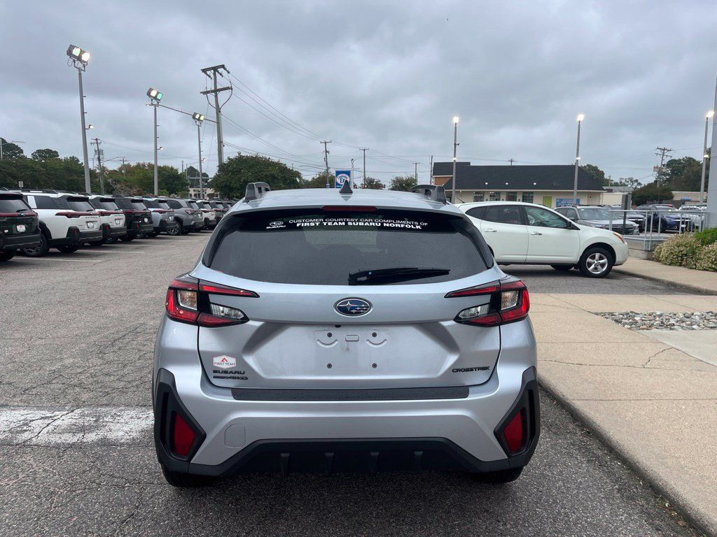 Used 2026 Subaru Crosstrek 2.5i Premium AWD/4WD image 5