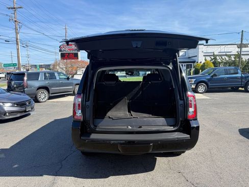 Used 2019 GMC Yukon SLT w/ Open Road Package image 35