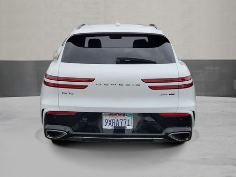 Certified 2026 Genesis GV70 3.5T Sport Advanced AWD/4WD image 4