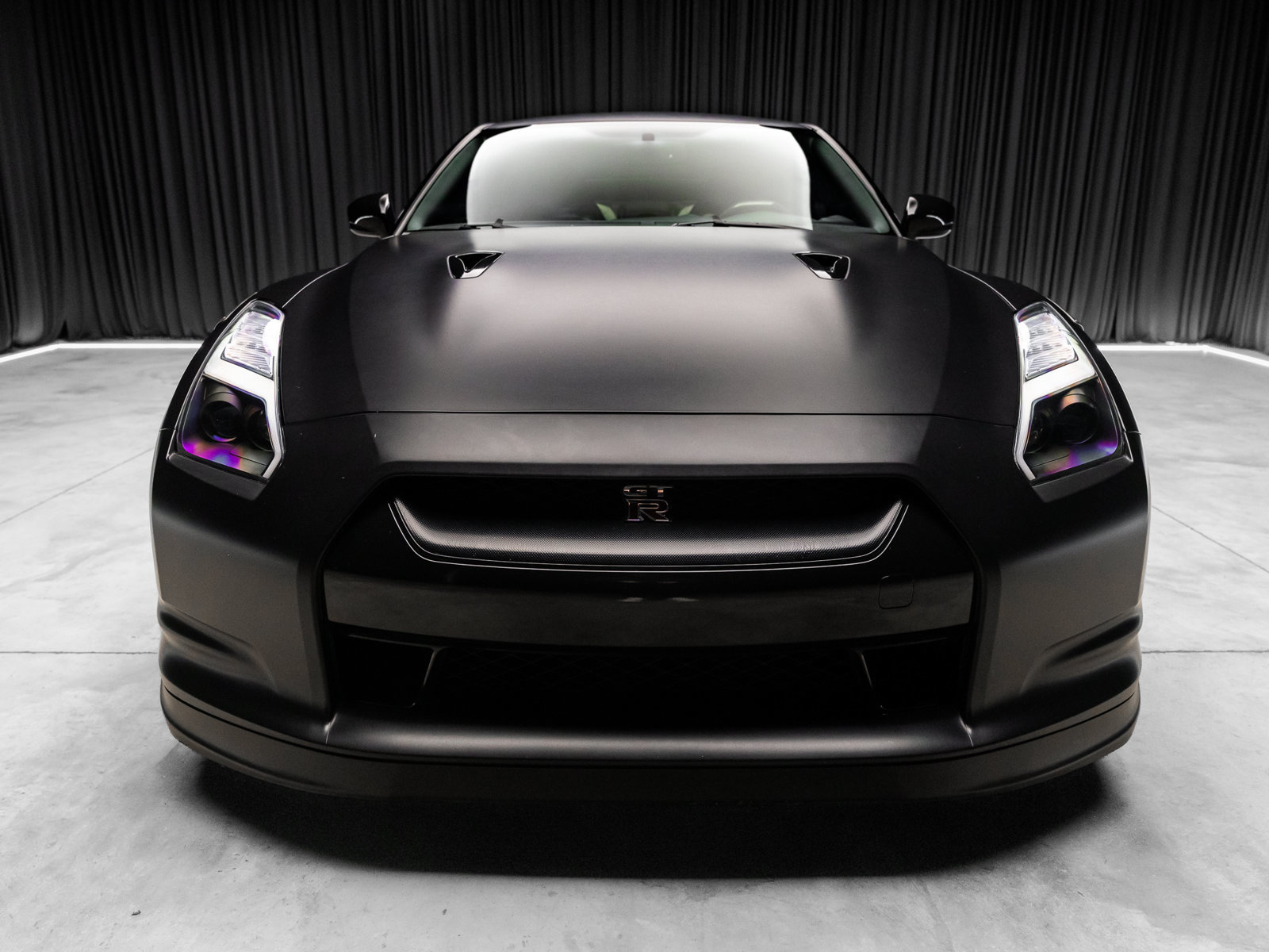 Used 2009 Nissan GT-R Premium AWD/4WD image 11