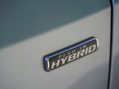 Certified 2022 Ford Escape Titanium FWD image 10