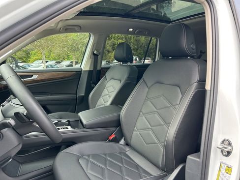 New 2026 Volkswagen Atlas SE image 21