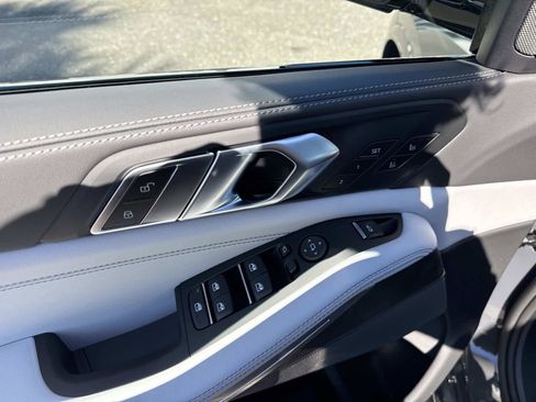 New 2026 BMW X5 sDrive40i image 19