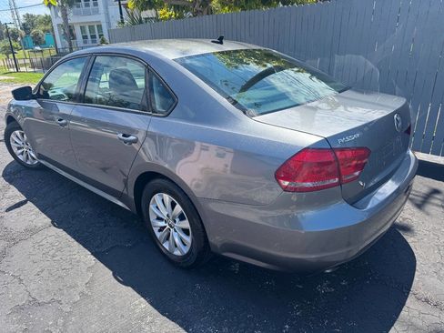 Used 2015 Volkswagen Passat 1.8T Wolfsburg Edition image 10