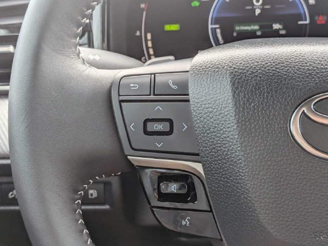Used 2026 Toyota Camry SE w/ Convenience Package FWD image 23