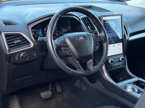 Certified 2022 Ford Edge SEL w/ Convenience Package image 13