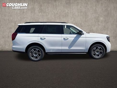 New 2026 Ford Expedition Active AWD/4WD image 13