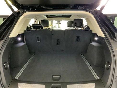 Used 2019 Cadillac XT5 Luxury AWD/4WD image 39