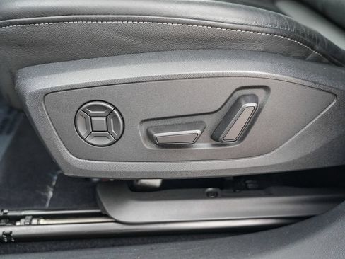 Certified 2023 Audi Q4 e-tron Premium Plus w/ Premium Plus AWD/4WD image 24