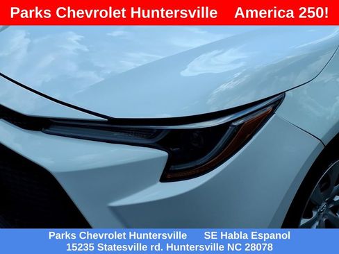 Used 2021 Toyota Corolla LE FWD image 25
