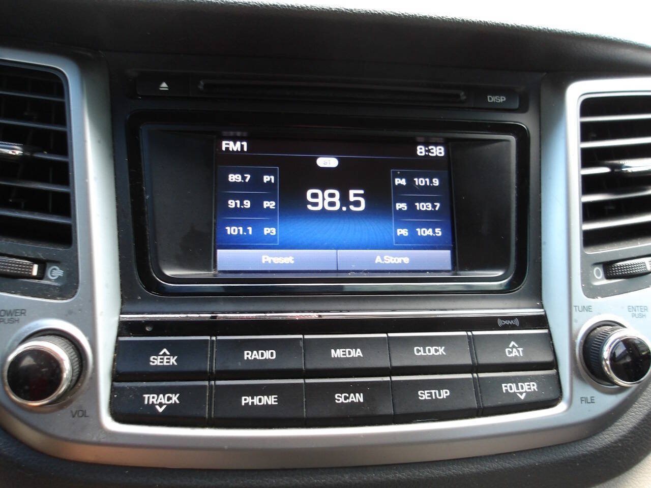 Used 2016 Hyundai Tucson SE w/ Option Group 02 FWD image 13